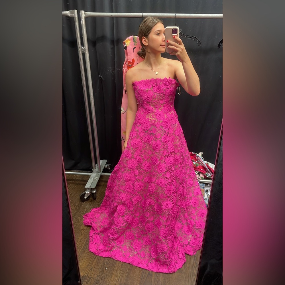 Oscar de la renta dress